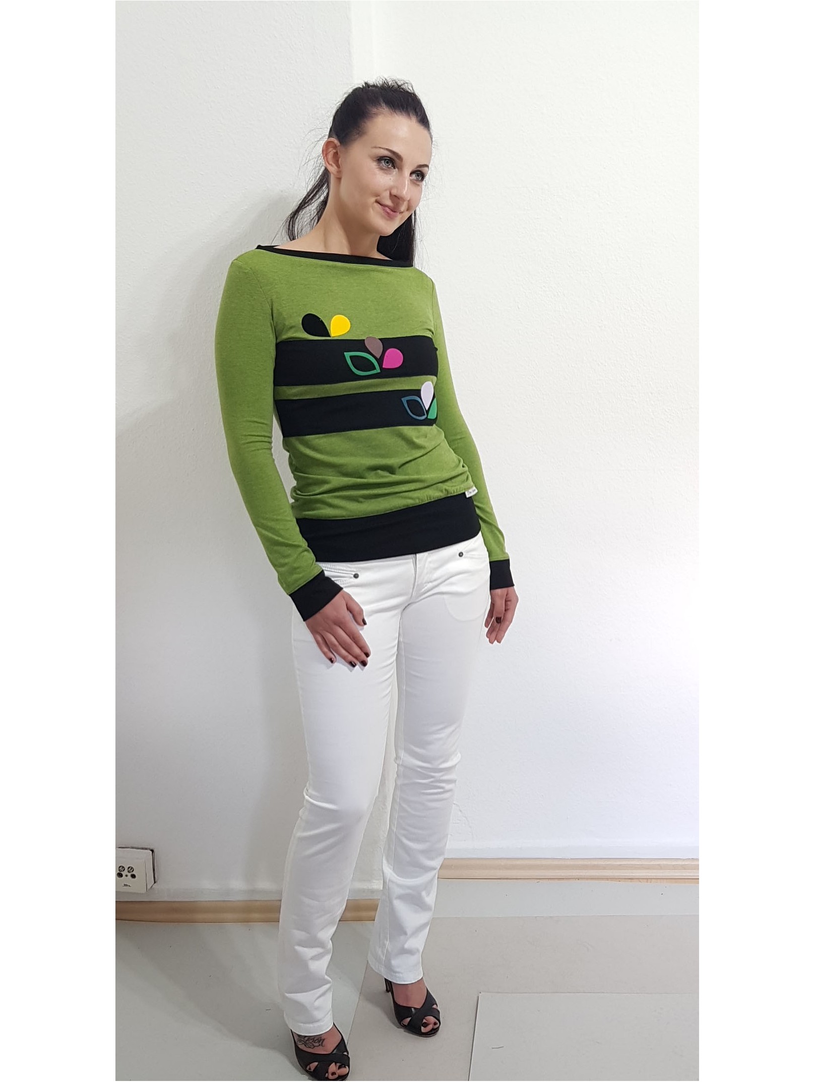 Iza Fabian, Pullover mit retro Muster, Kiwi grün, schwarz, Multicolor, Damen, Designer Mode.