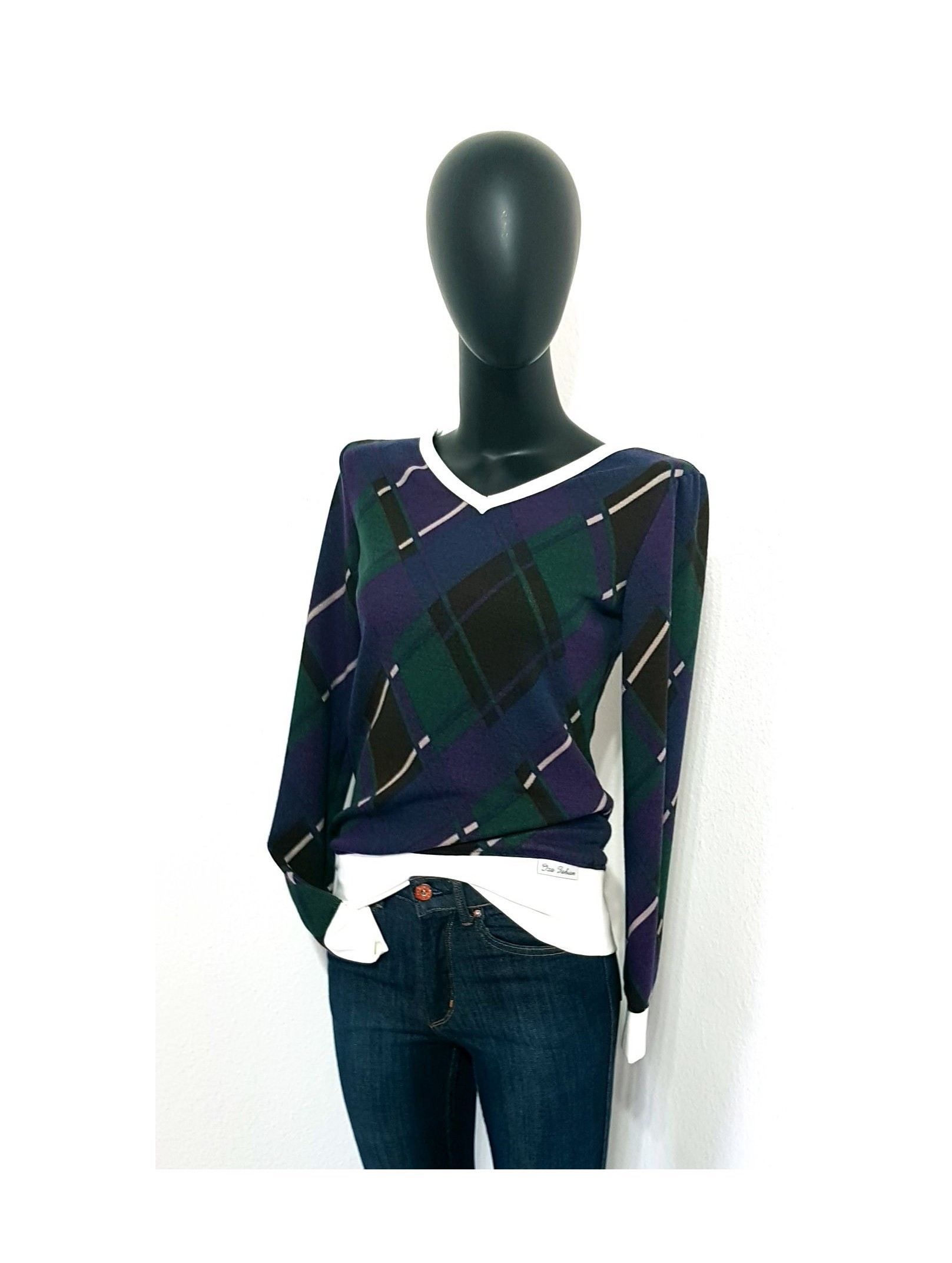 Iza Fabian , Multicolor , Designer Pullover aus feinen Strick.w02a. Iza Fabian , Multicolor , Designer Pullover aus feinen Strick.w02a.