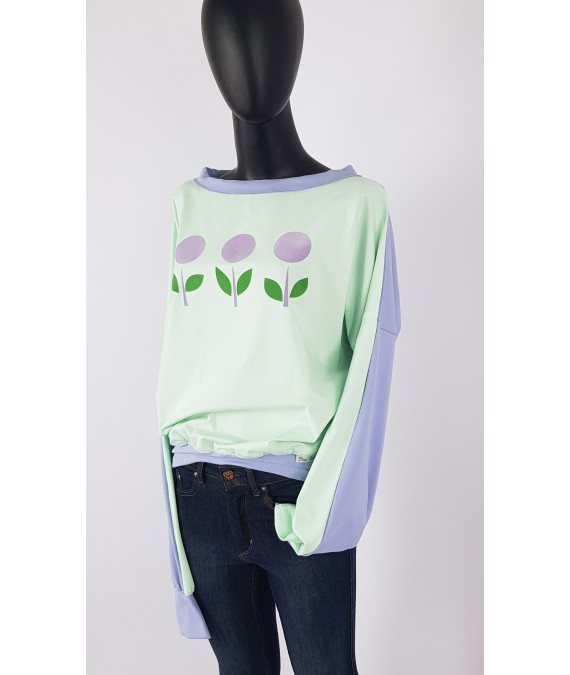 Iza Fabian - lockere Pullover in Pistazie und Lila, Retro Muster.
