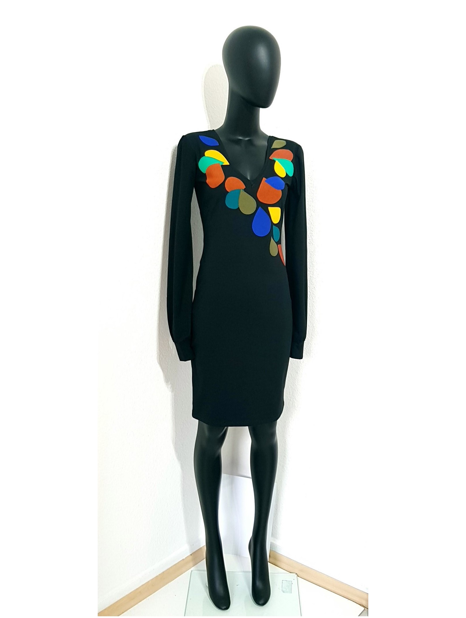 Iza Fabian, Elegante Kleid mit Bunten Blüten , A3 Iza Fabian, Elegante Kleid mit Bunten Blüten , A3