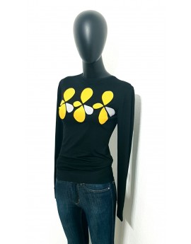 Iza Fabian, Designer Retro Set mit Blumen , Pullover und Loop, Ockergelbe Akzente..